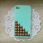 Bronze pyramid stud Mint gr..